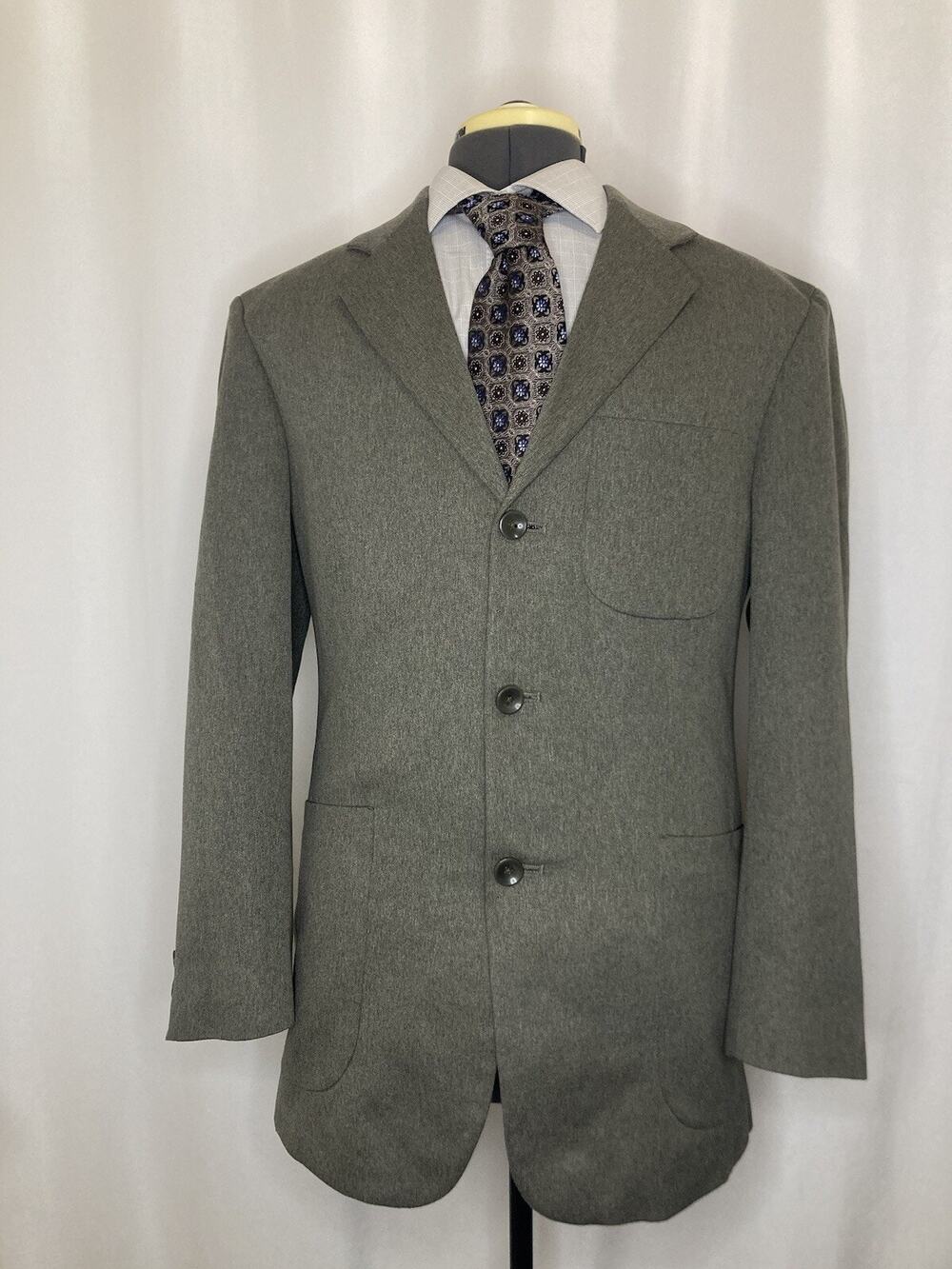 Mens 38R Blazer Gray 3 Button Medium 42" Sport Coat Suit Jacket J Ferrar